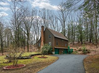 62 Peabody Ln, Greenfield, MA 01301