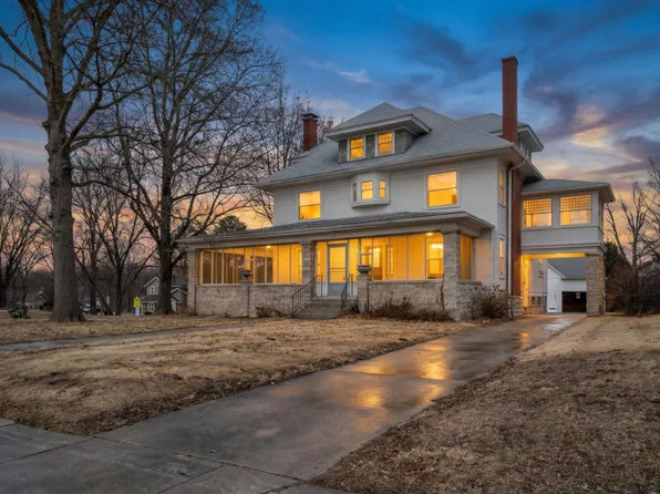 503 E Eastwood St, Marshall, MO 65340