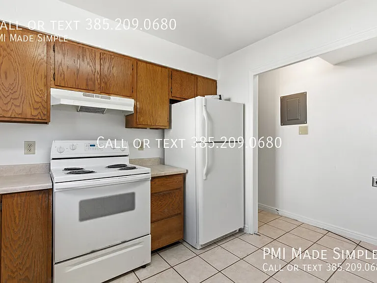 755 E 950 S — Photo 13