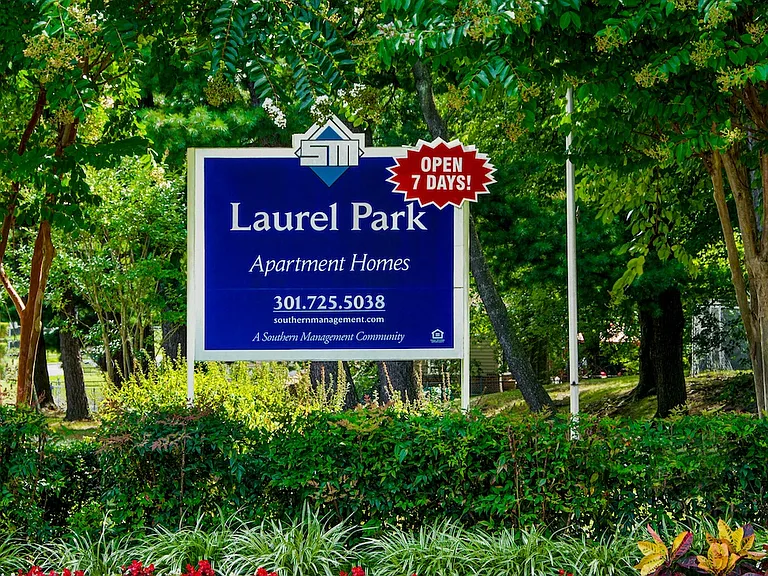 Laurel Park & Laurelton Court — Photo 24