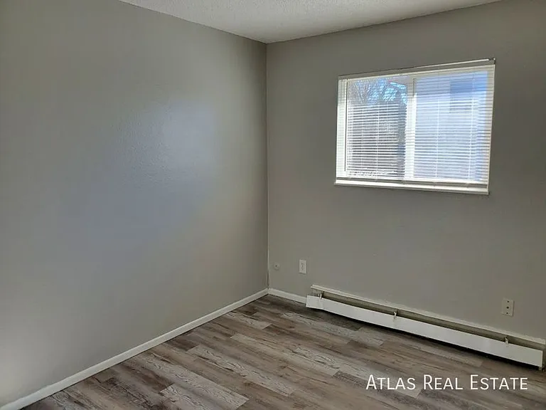 4319 Dewey Dr #4 — Photo 7