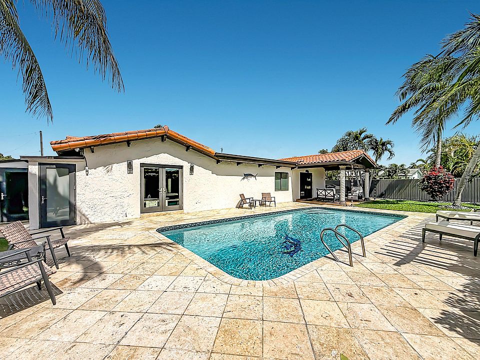 1st image of 736 NW 12th Avenue