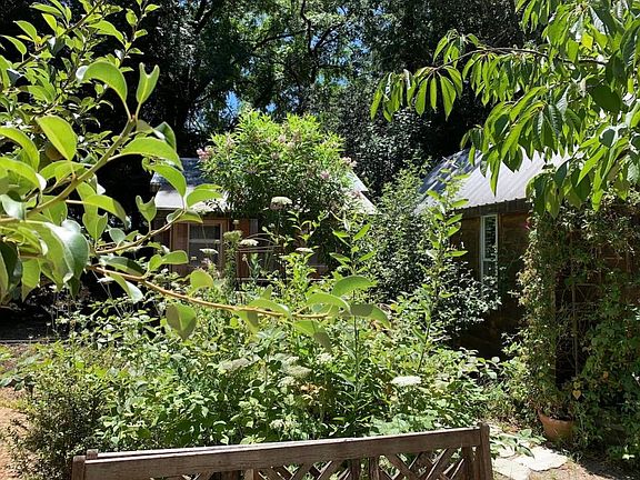 3rd image of 8555 Sonoma Ave