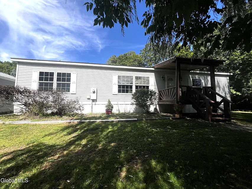 362 Hoags Corners Rd