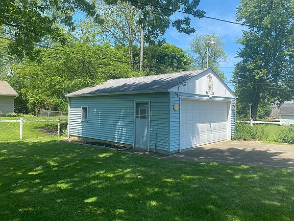3rd image of 4331 Circle Dr