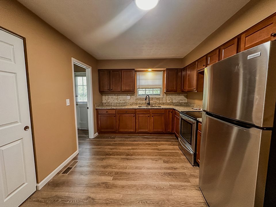 1st image of 26 Blackwell Ct #A