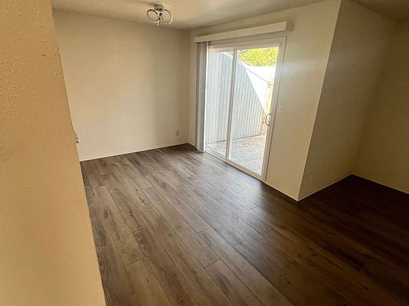 4th image of 889 W 13th Ave #268