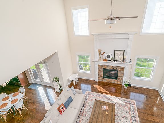 4th image of 22682 Nature Creek Cir