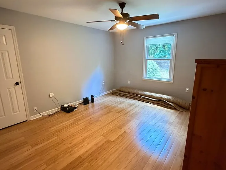 121 Ashbrook Dr — Photo 17