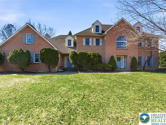 2nd image of 4435 Christine Ct