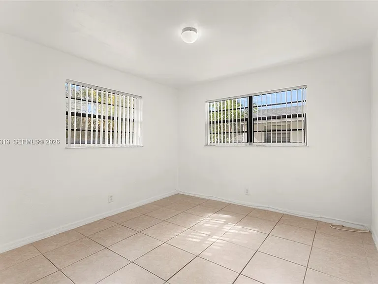 4120 SW 19th St #1 — Photo 9