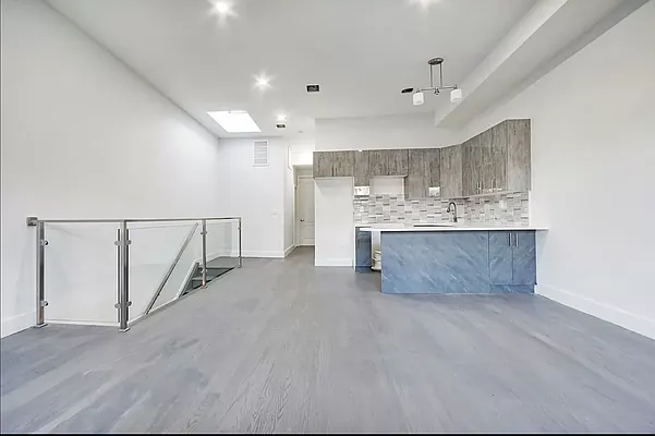 Rented by Triplemint | media 12