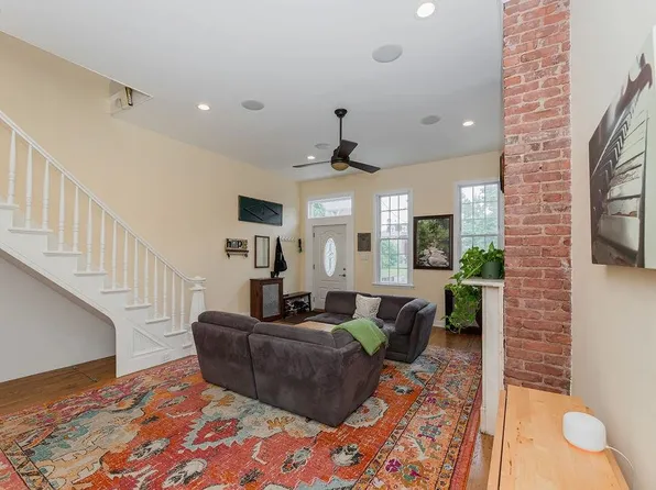 39 Waverly St, Jersey City, NJ 07306