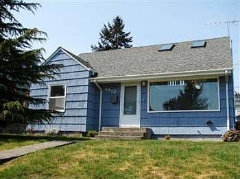 3rd image of 4932 N Visscher St
