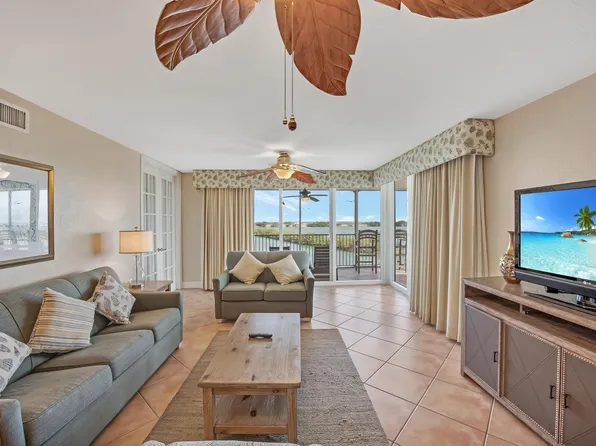 4303 Marina Villas Dr, Marathon, FL 33050