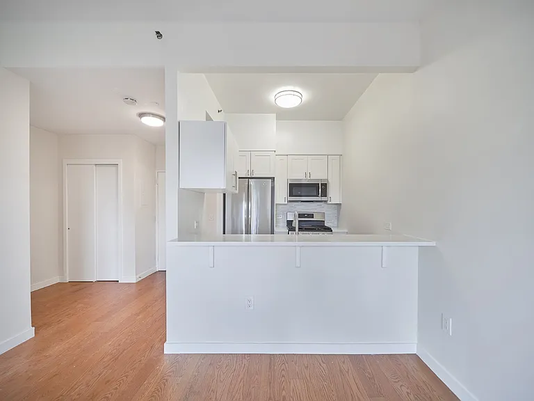 75-25 153rd St #506 — Photo 4