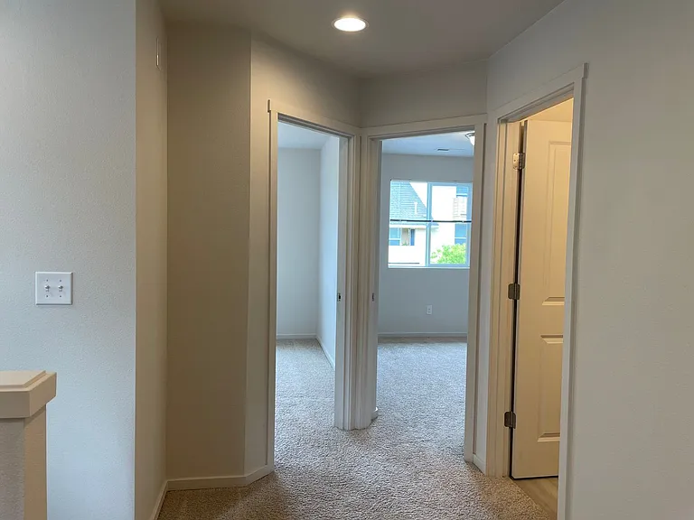 2140 NE 115th Ct — Photo 15