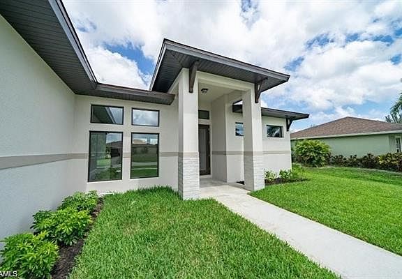 3rd image of 4101 SW 14th Ave