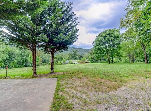 2nd image of 99999 Haw Creek Cir