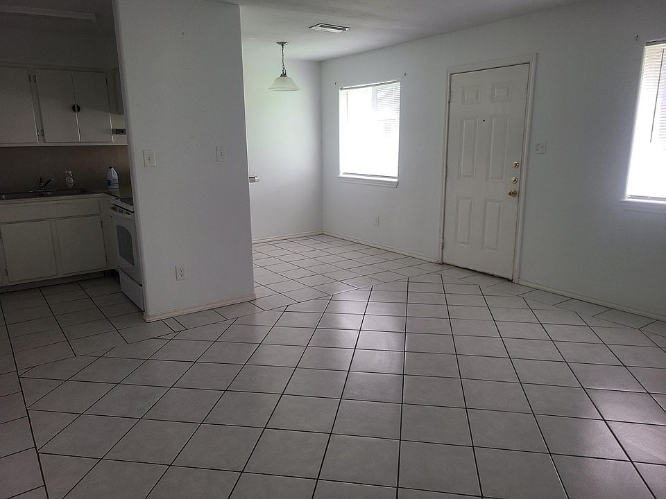 1st image of 1621 W Samano St