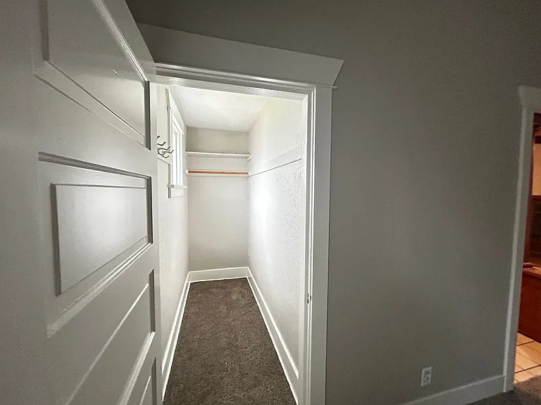 1424 W Montgomery Ave — Photo 5