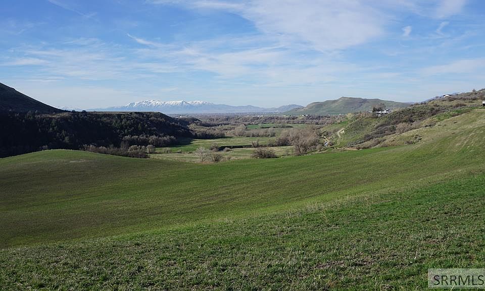 1st image of 4200 E Cub River Rd