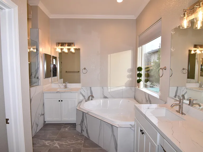 6141 Solstice Dr — Photo 16
