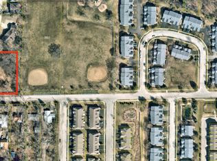 18804 W Hickory St, Mundelein, IL 60060