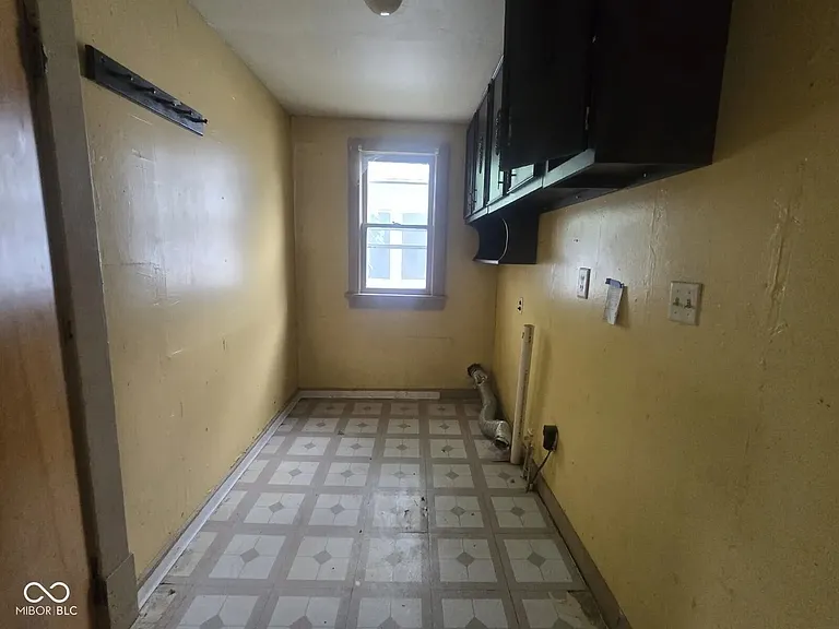 835 S 3rd St — Photo 11