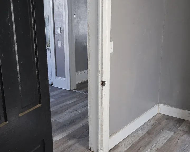6812 Whitney Ave — Photo 10