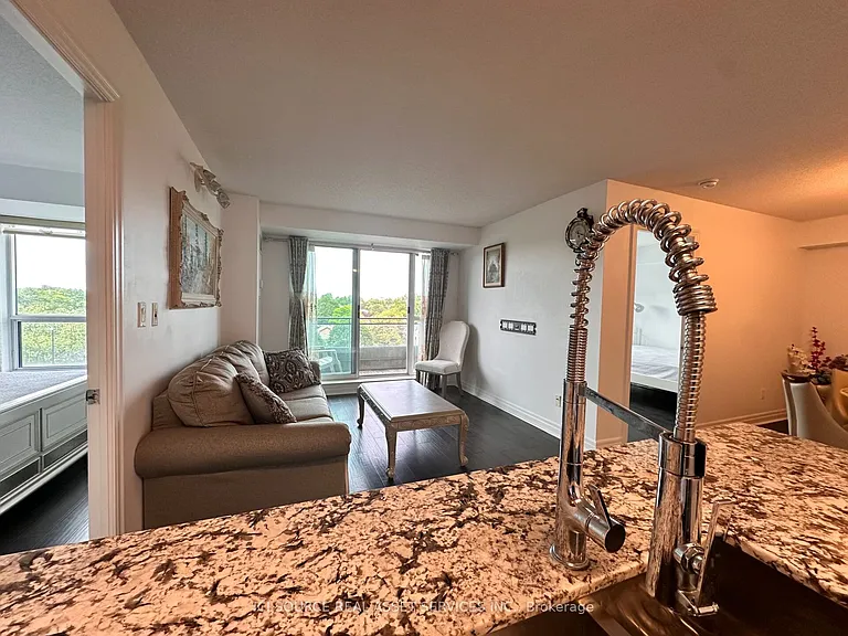 188 Doris Ave #611 — Photo 4