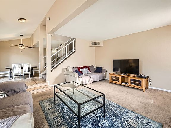 3rd image of 2842 Brittany Mesa Dr
