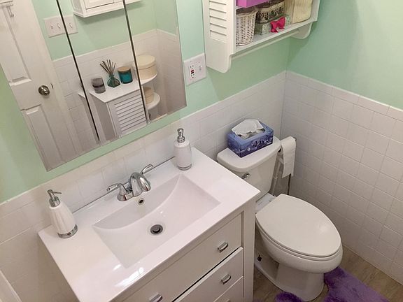 5th image of 3027 Kennedy Blvd #46