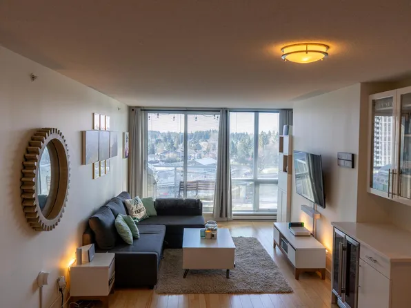 9981 Whalley Blvd #1009, Surrey, BC V3T 0G6