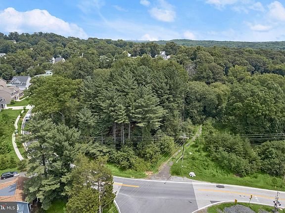 5th image of 6467 Hanover Rd