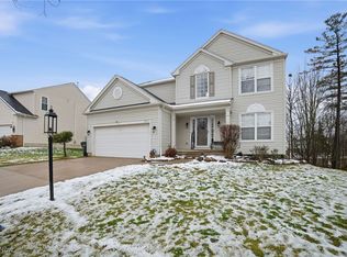 2279 Becket Cir, Stow, OH 44224
