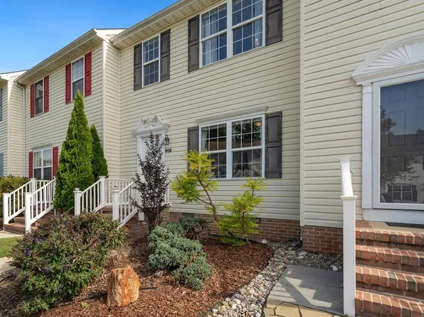 8186 June Way APT 405, Easton, MD 21601