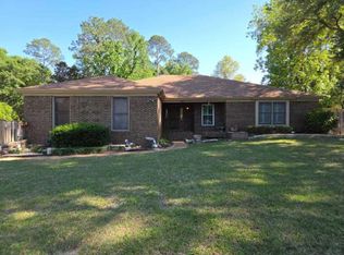 4019 McLaughlin Dr, Tallahassee, FL 32309