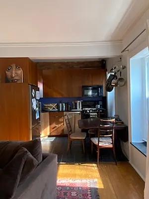 Rented by R New York | media 2