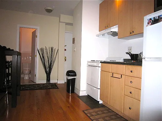 Rented by Apartments by Us | media 26