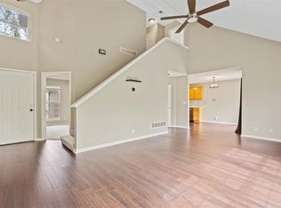 21682 S Main St, Spring Hill, KS 66083