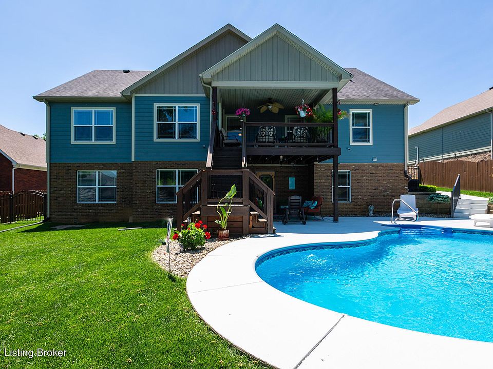 1st image of 194 River Falls Dr