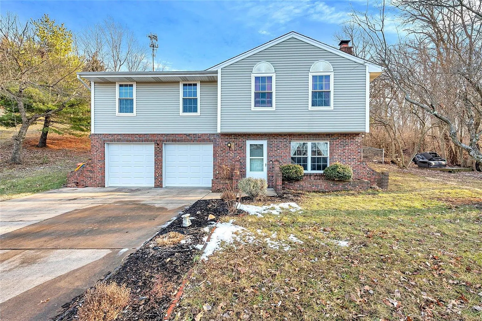 5334 Waltham Ct photo 1
