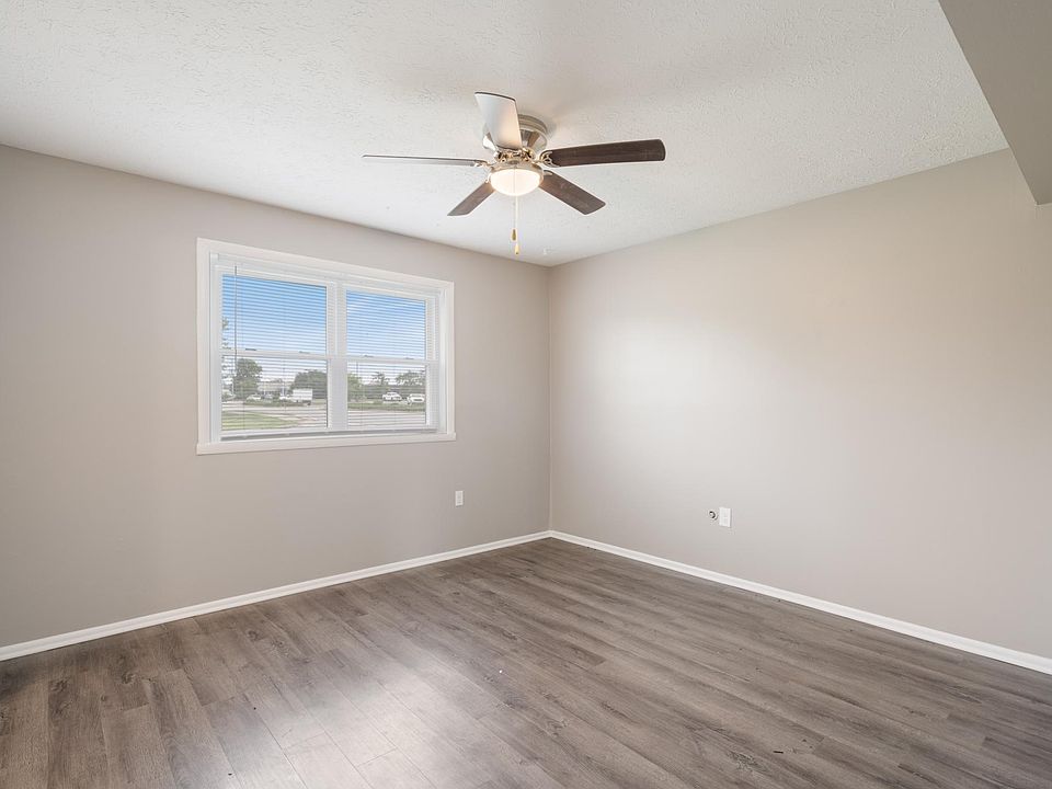 Flats at Greentree 1632 Greentree Blvd Clarksville IN Zillow