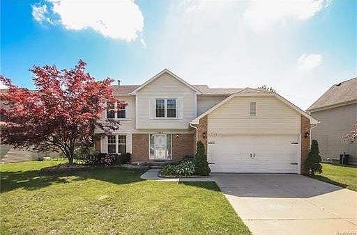 3rd image of 7048 Foxcreek Dr #69