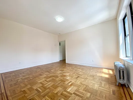 Rented by Bruma Realty LLC | media 11