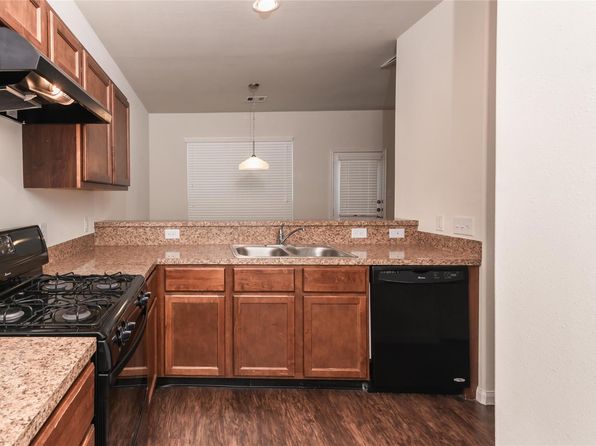 14718 Jennys Park Pl