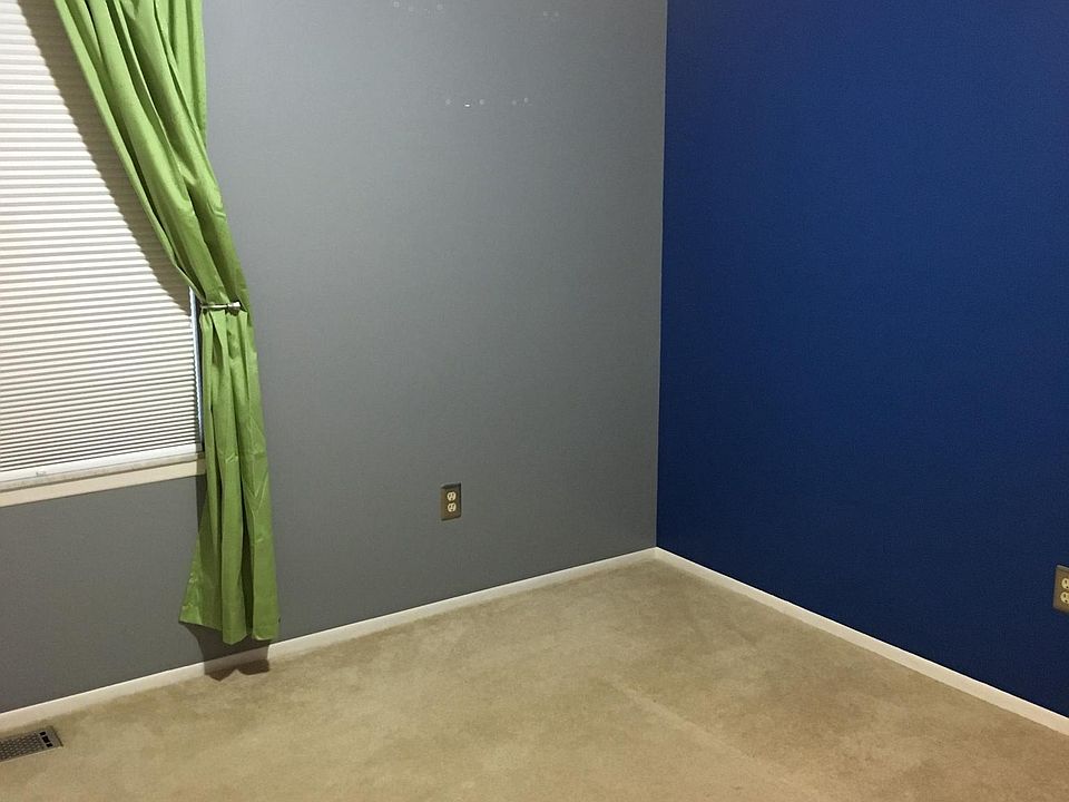 1st image of 15843 Newport Dr
