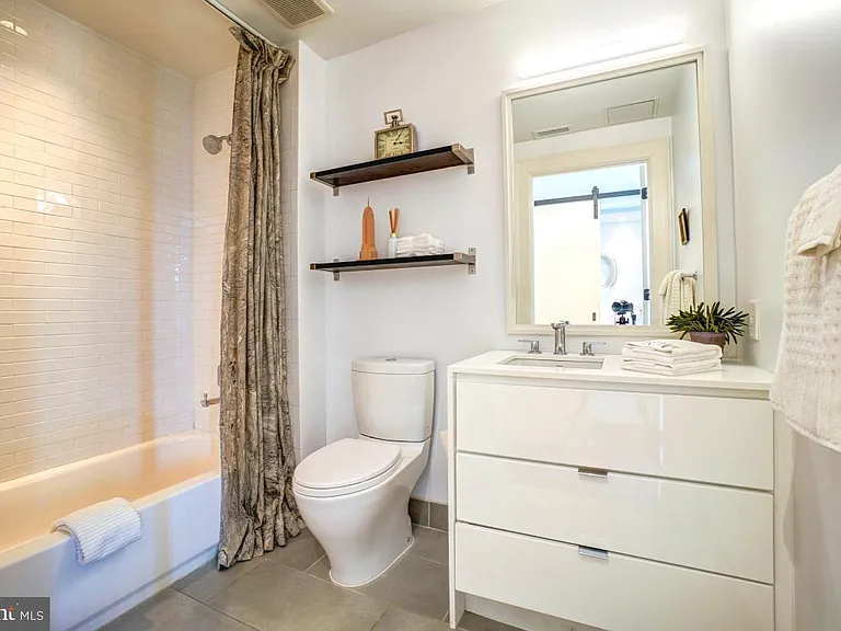 1011 M St NW — Photo 10