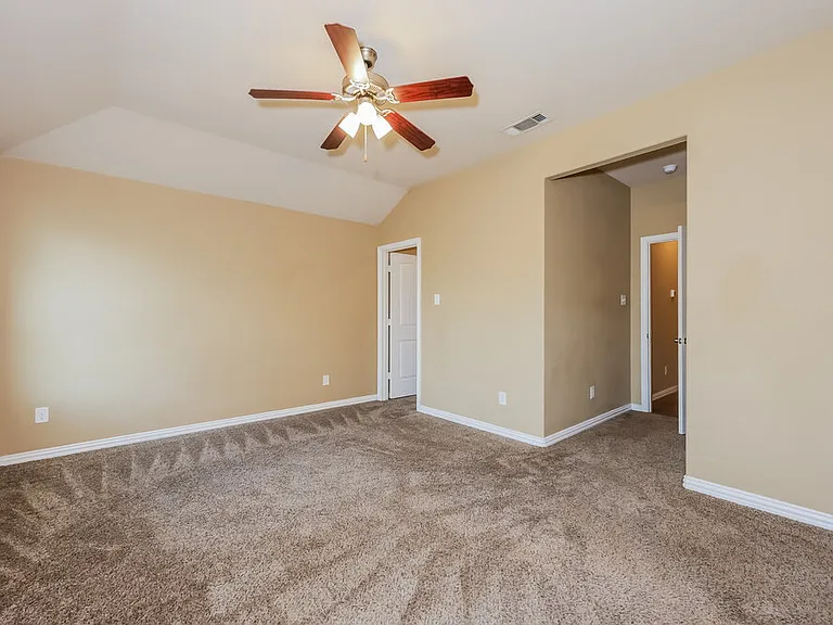 7681 Hollow Point Dr — Photo 10